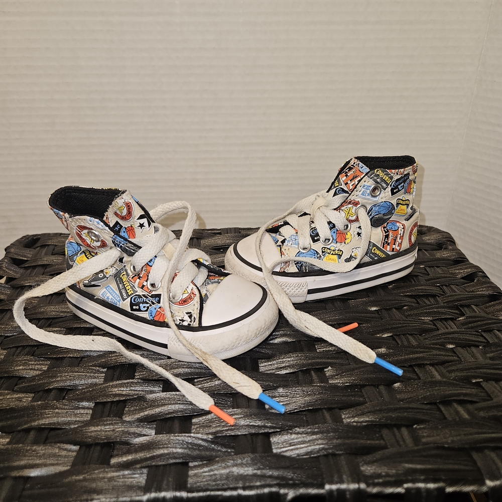 Infant Kids' Graphic Sports High-Top Lace up Sneakers Sz 4